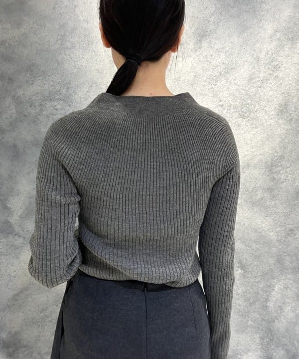 OSUMIさんの「BEAMS WOMEN｜ホールガーメント リブ プルオーバー」を使ったコーディネート