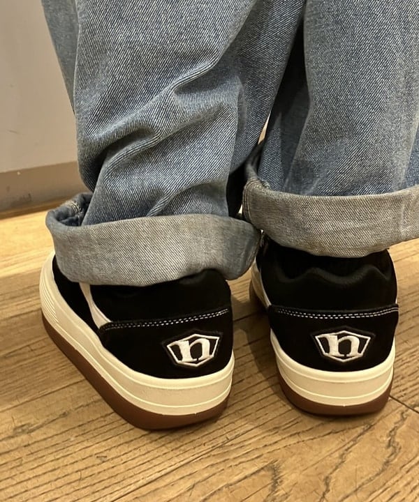 イトウミサキさんの「BEAMS WOMEN｜RBS / フェイクファー ステンカラー コート」を使ったコーディネート