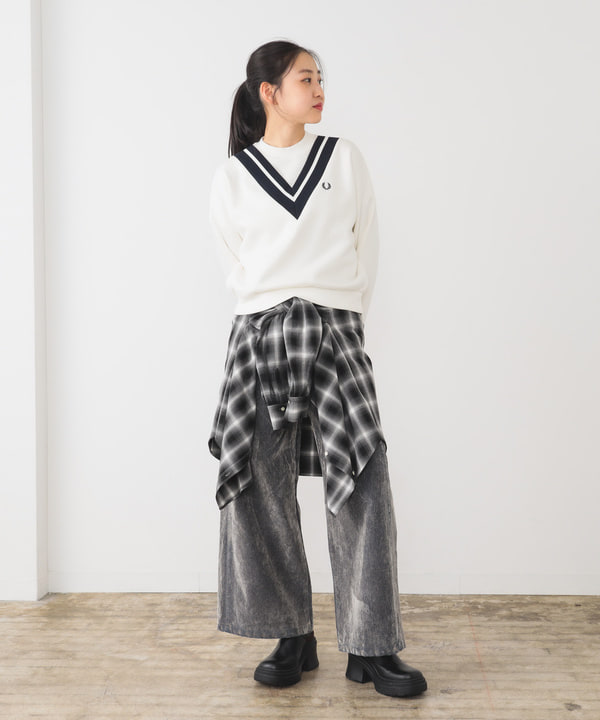 ayaさんの「BEAMS WOMEN｜フロッキー デニム ワイド パンツ」を使ったコーディネート