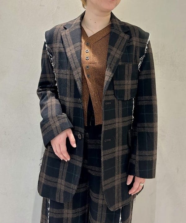 スミレさんの「BEAMS WOMEN｜リサイクルウール カットオフ ジャケット」を使ったコーディネート