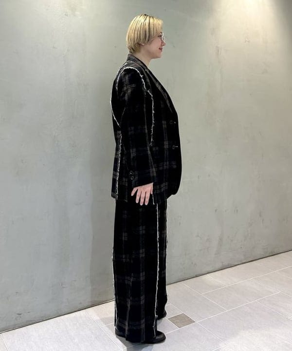 スミレさんの「BEAMS WOMEN｜リサイクルウール カットオフ ジャケット」を使ったコーディネート