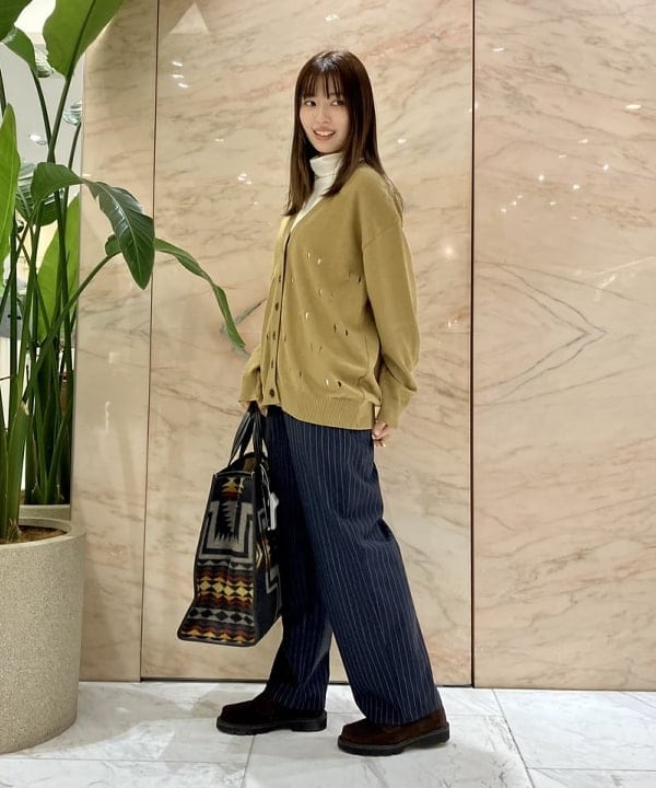 茂野 真楓さんの「BEAMS WOMEN｜【別注】SLOANE / ウール  タートルネック ロングスリーブ」を使ったコーディネート