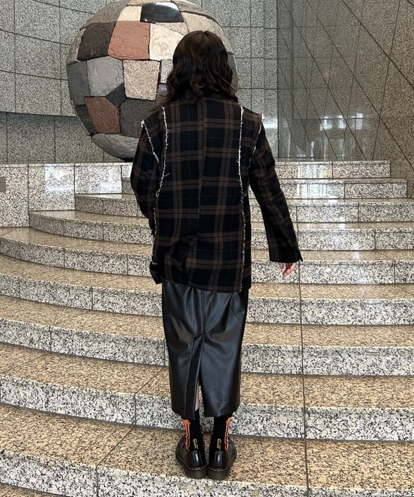 Sakiさんの「BEAMS WOMEN｜リサイクルウール カットオフ ジャケット」を使ったコーディネート