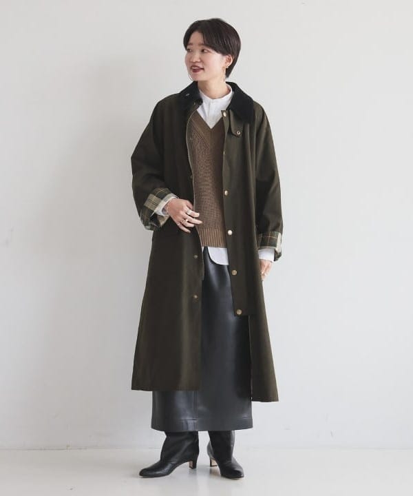 SANOさんの「BEAMS WOMEN｜【別注】BARBOUR / BURGHLEY ロングコート」を使ったコーディネート