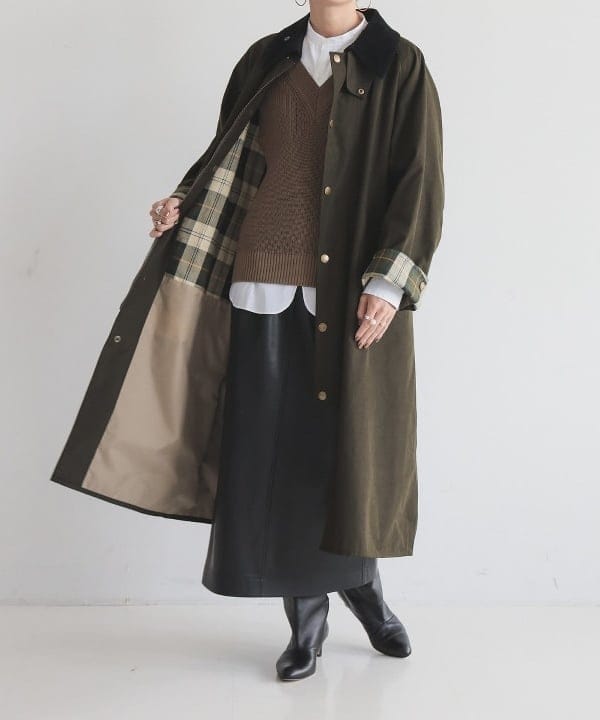 SANOさんの「BEAMS WOMEN｜【別注】BARBOUR / BURGHLEY ロングコート」を使ったコーディネート