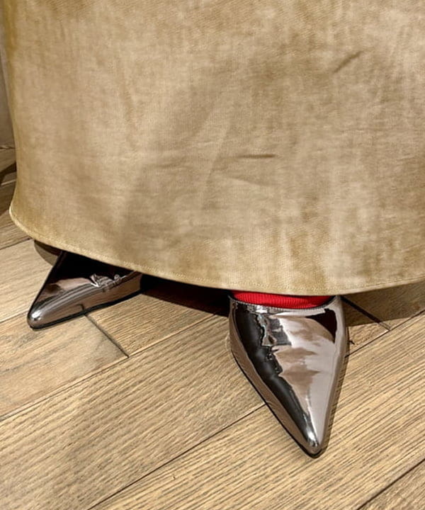 早川 萌子さんの「BEAMS WOMEN｜RBS / ミックスシャギー クルーネック カーディガン」を使ったコーディネート