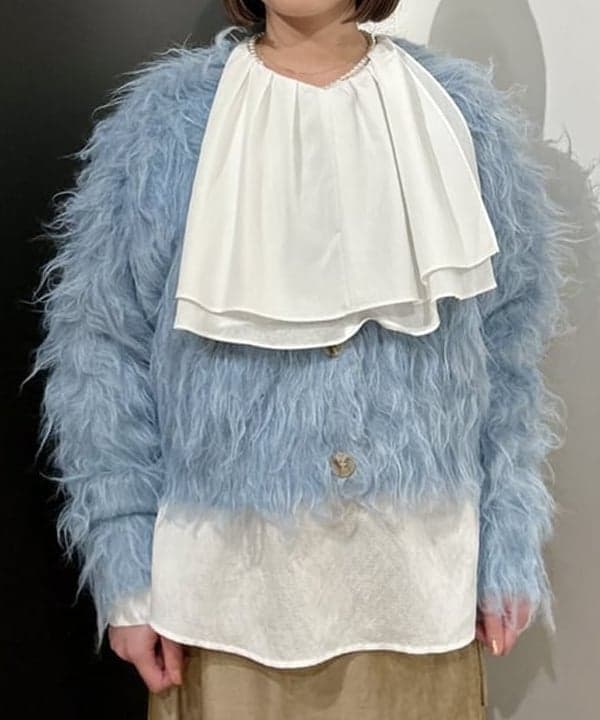 早川 萌子さんの「BEAMS WOMEN｜RBS / ミックスシャギー クルーネック カーディガン」を使ったコーディネート