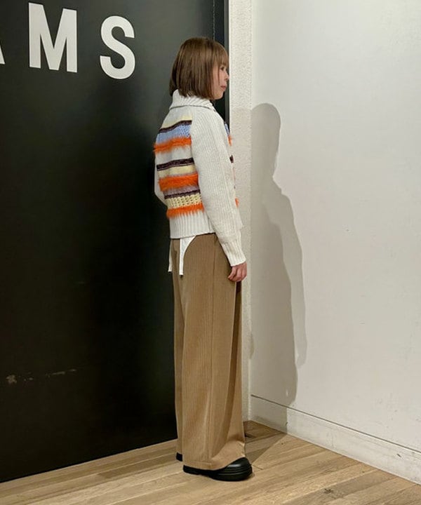 早川 萌子さんの「BEAMS WOMEN｜【別注】boussole / ボーダージップ ニット カーディガン」を使ったコーディネート