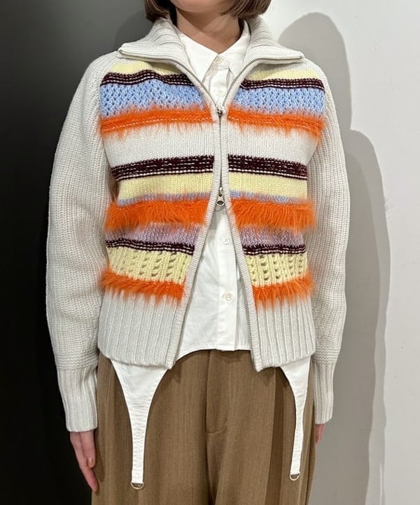 早川 萌子さんの「BEAMS WOMEN｜【別注】boussole / ボーダージップ ニット カーディガン」を使ったコーディネート