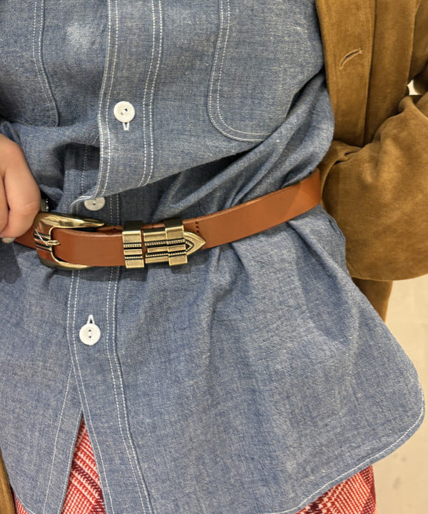 大石彩可さんの「BEAMS WOMEN｜ニュースペーパーバッグ ミニ」を使ったコーディネート