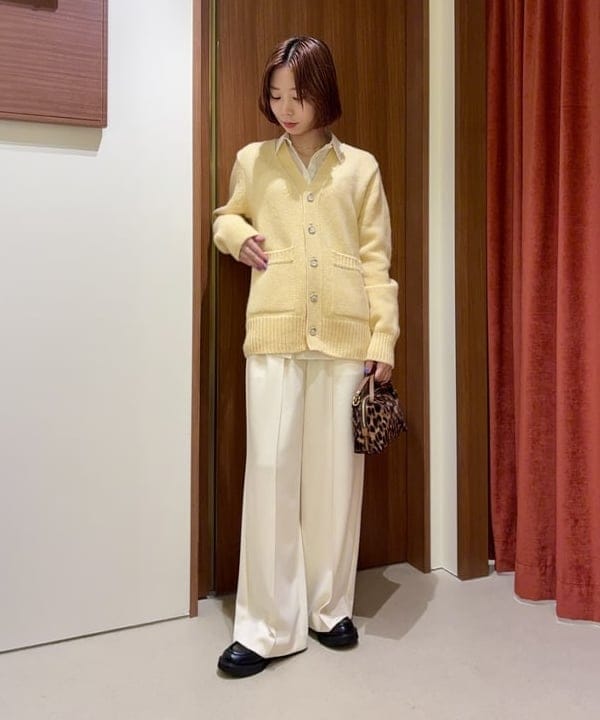 イナダさんの「BEAMS WOMEN｜ポリエステル ウール トロピカル シアー シャツ」を使ったコーディネート