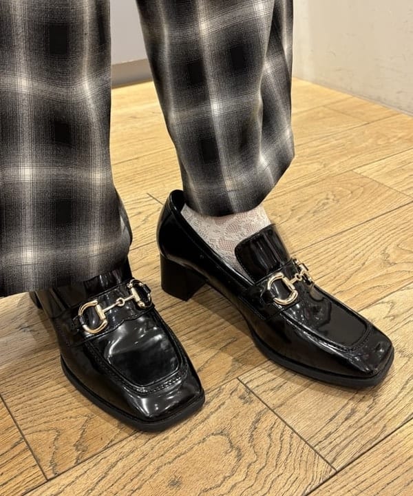 山本 里南さんの「BEAMS WOMEN｜スウェット ジップ フーディー」を使ったコーディネート