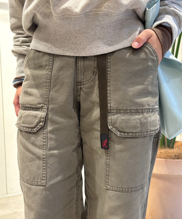 アベアミさんの「BEAMS WOMEN｜【別注】cableami / ミリタリー ボア キャップ」を使ったコーディネート