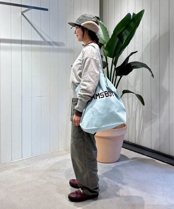 アベアミさんの「BEAMS WOMEN｜【別注】cableami / ミリタリー ボア キャップ」を使ったコーディネート