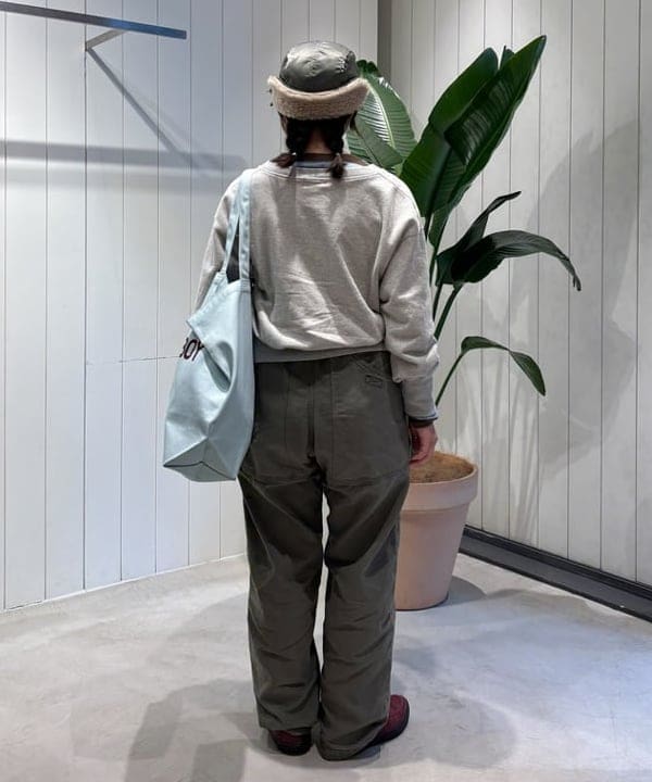 アベアミさんの「BEAMS WOMEN｜【別注】cableami / ミリタリー ボア キャップ」を使ったコーディネート