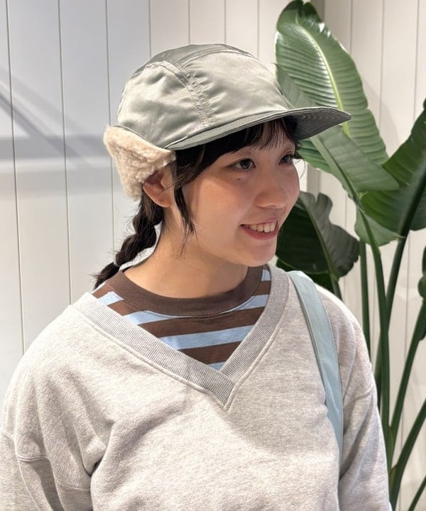 アベアミさんの「BEAMS WOMEN｜【別注】cableami / ミリタリー ボア キャップ」を使ったコーディネート
