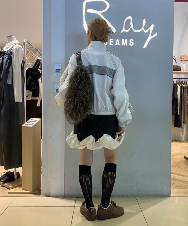 れいなさんの「BEAMS WOMEN｜ロング ファー バッグ」を使ったコーディネート