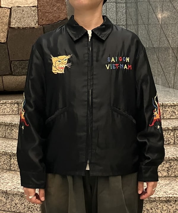 赤羽 花さんの「BEAMS WOMEN｜【別注】テーラー東洋 / アセテート ベトナム ジャケット」を使ったコーディネート