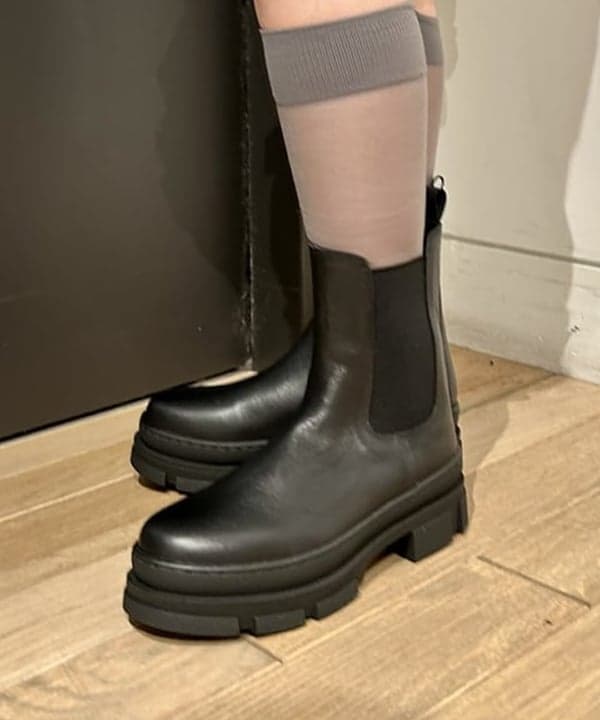 早川 萌子さんの「BEAMS WOMEN｜【別注】GIM CONTEXT / Bouquet ニット」を使ったコーディネート