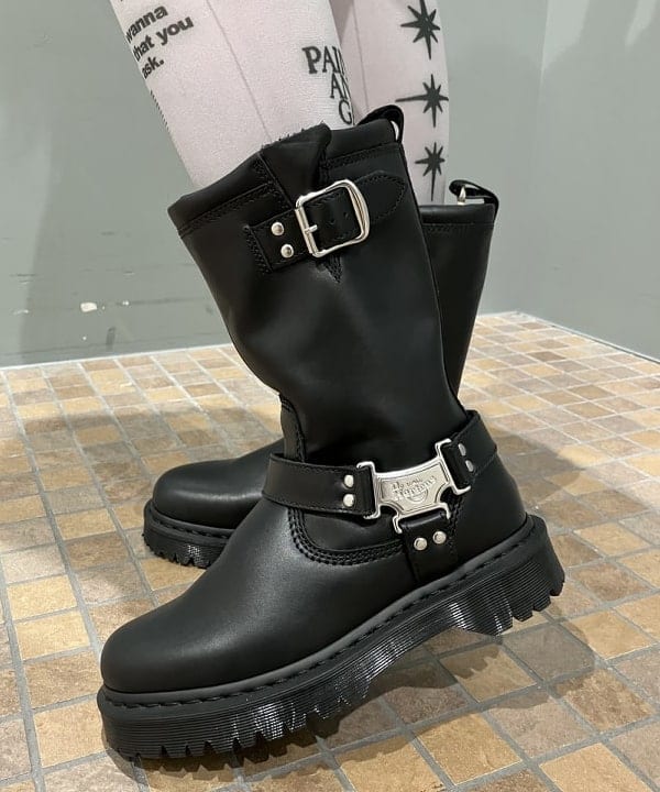 加歩さんの「BEAMS WOMEN｜RBS / ミックスシャギー クルーネック カーディガン」を使ったコーディネート