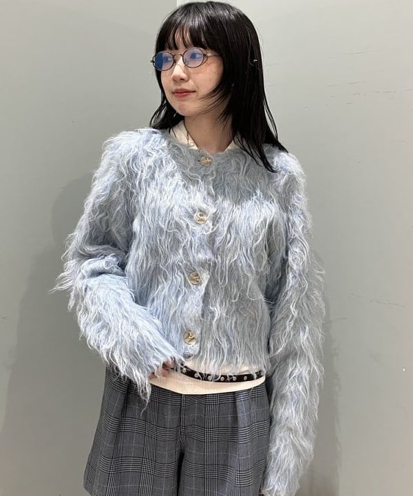 加歩さんの「BEAMS WOMEN｜RBS / ミックスシャギー クルーネック カーディガン」を使ったコーディネート