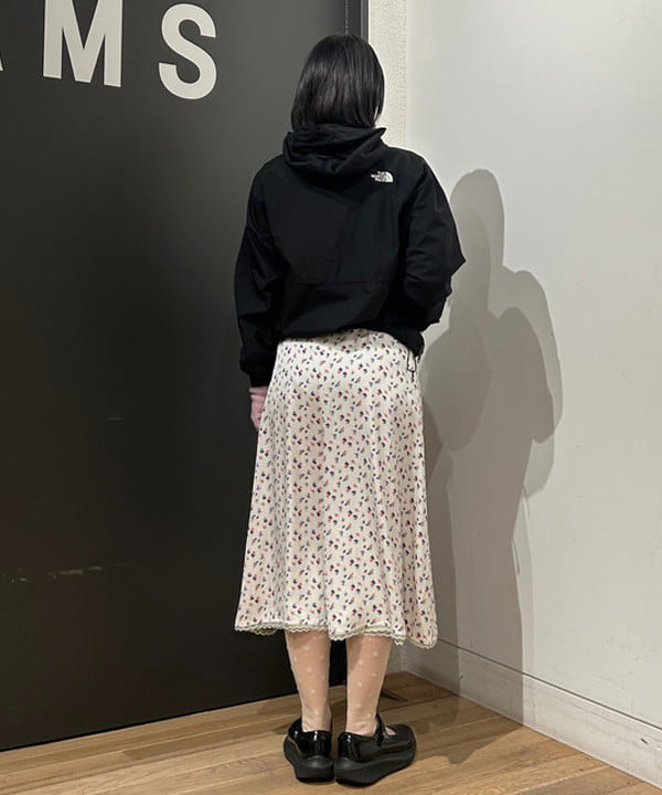 佐藤 亜美さんの「BEAMS WOMEN｜THE NORTH FACE / コンパクト ジャケット」を使ったコーディネート