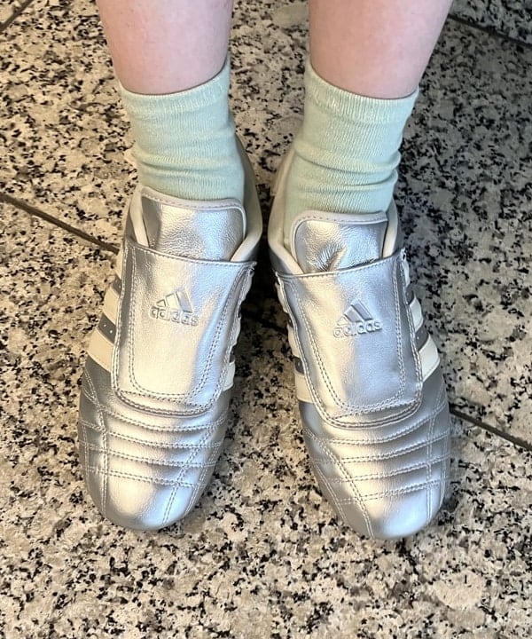 加歩さんの「BEAMS WOMEN｜フリルカラー リボン ブラウス」を使ったコーディネート