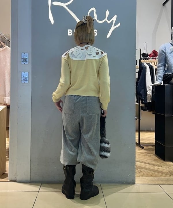 ナカノ アイさんの「BEAMS WOMEN｜【別注】MIYAO / ニット カーディガン」を使ったコーディネート