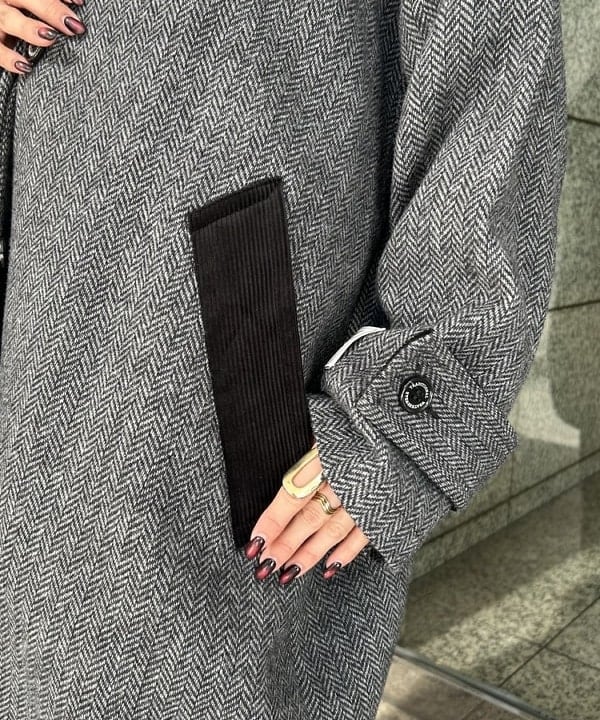 大槻 まひろさんの「BEAMS WOMEN｜Traditional Weatherwear / MALTON HEAT TWEED コート」を使ったコーディネート