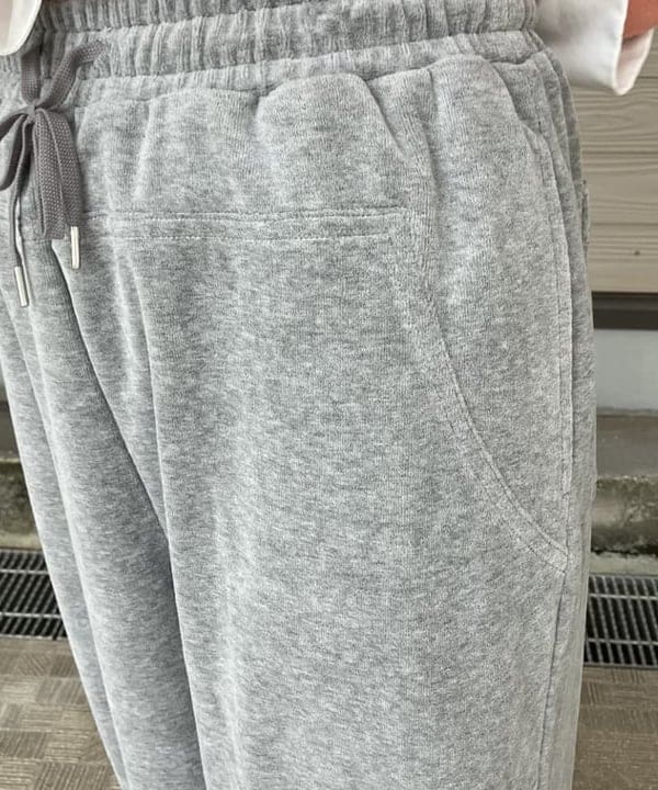 晶さんの「BEAMS WOMEN｜ORCIVAL / フリース クルーネック カーディガン」を使ったコーディネート