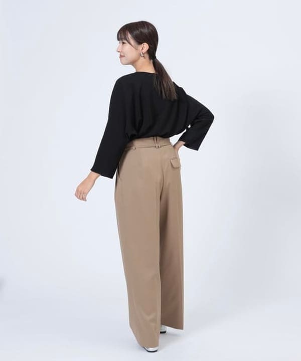 茂野 真楓さんの「BEAMS WOMEN｜LEE &times; Demi-Luxe BEAMS / ブラウスライクTOP .M」を使ったコーディネート