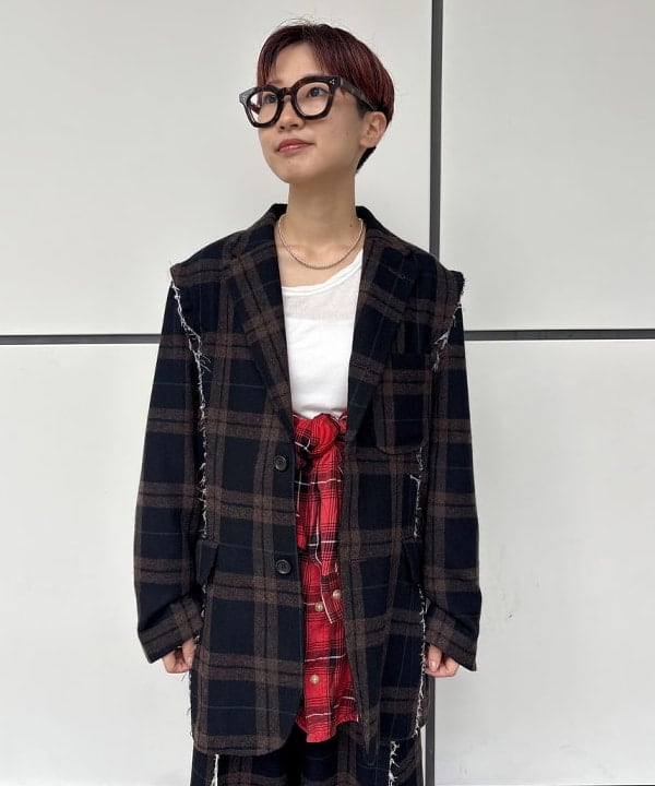 みりさんの「リサイクルウール カットオフ ジャケット」を使ったコーディネート