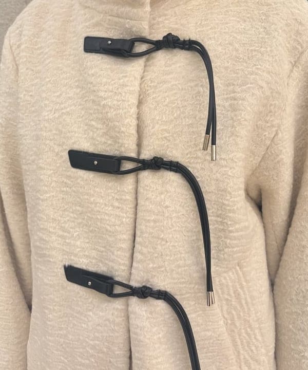 大石彩可さんの「BEAMS WOMEN｜【別注】Lilas Campbell / スター トートバッグ」を使ったコーディネート