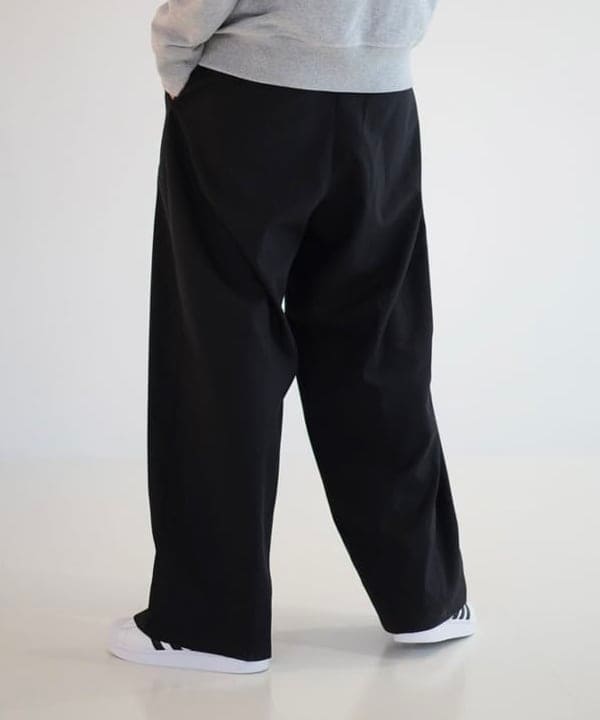 SUDOさんの「BEAMS WOMEN｜【別注】LACOSTE / フルジップパーカー」を使ったコーディネート