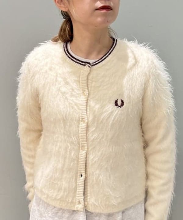 YABUさんの「BEAMS WOMEN｜フェイクレザー セミタイトスカート」を使ったコーディネート