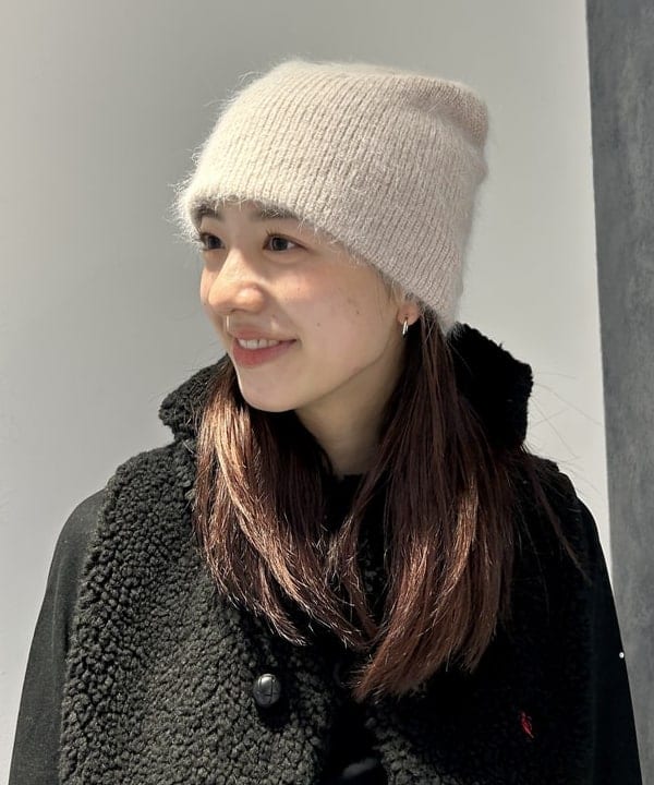 ササキさんの「BEAMS WOMEN｜Gymphlex / フーデッド ボア ベスト」を使ったコーディネート