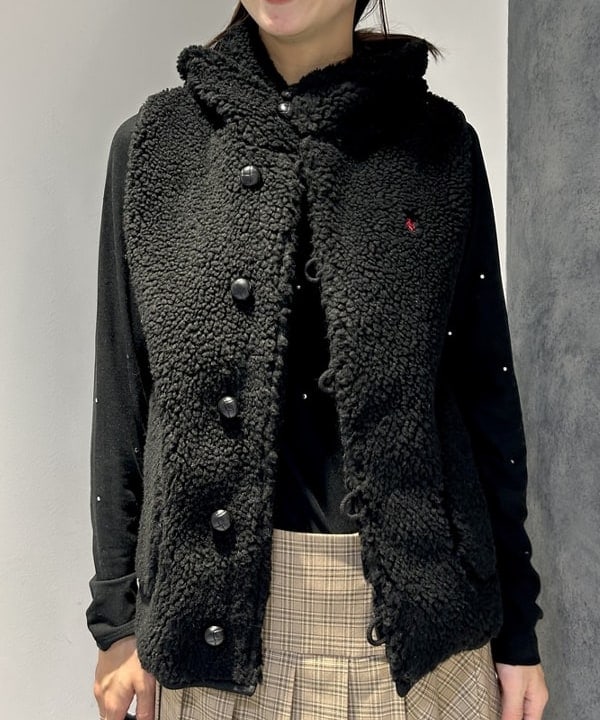 ササキさんの「BEAMS WOMEN｜Gymphlex / フーデッド ボア ベスト」を使ったコーディネート