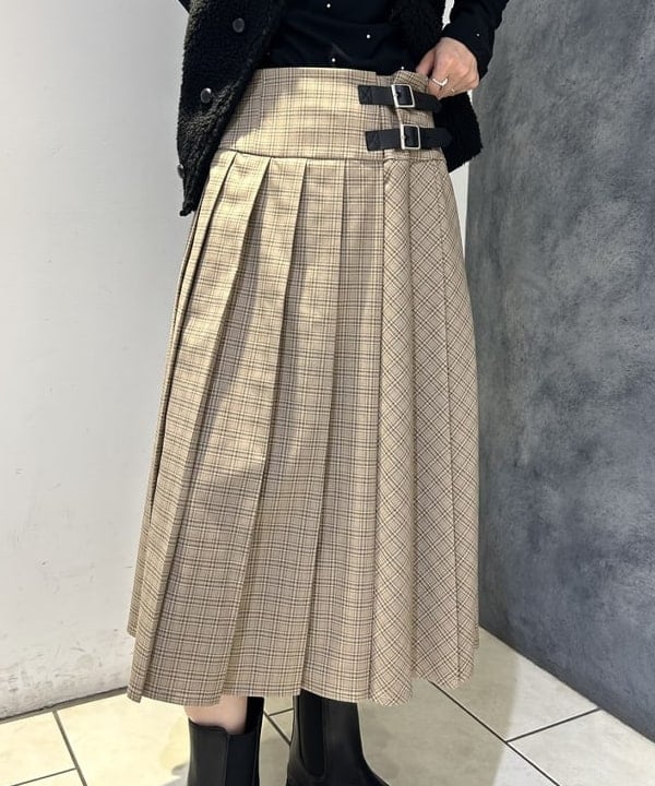 ササキさんの「BEAMS WOMEN｜Gymphlex / フーデッド ボア ベスト」を使ったコーディネート