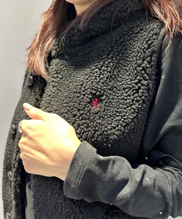 ササキさんの「BEAMS WOMEN｜Gymphlex / フーデッド ボア ベスト」を使ったコーディネート