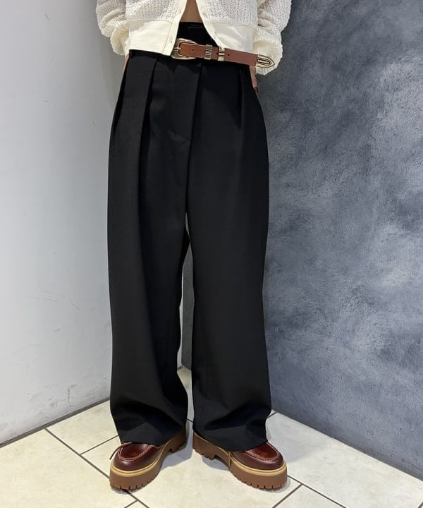 SAEさんの「BEAMS WOMEN｜フェイク スエード ハーフ コート」を使ったコーディネート