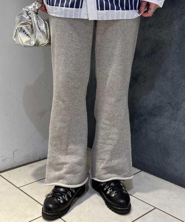 にしだてさんの「BEAMS WOMEN｜maturely / ストライプ アンド ソリッド カットオフ ロングスリーブ シャツ」を使ったコーディネート