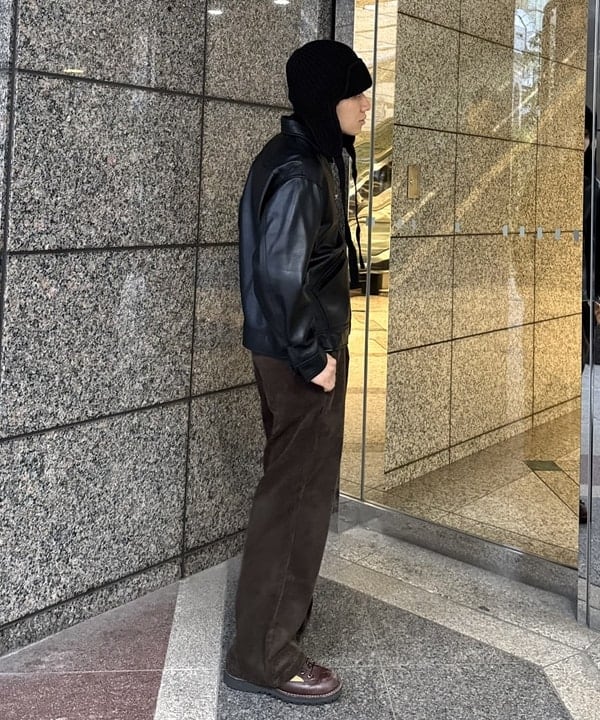 配島 孝明さんの「BEAMS WOMEN｜【別注】Dickies / コーデュロイ パンツ」を使ったコーディネート