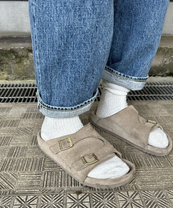 MATSUMOTO AMIさんの「BEAMS WOMEN｜リバーシブル ダウン ベスト」を使ったコーディネート