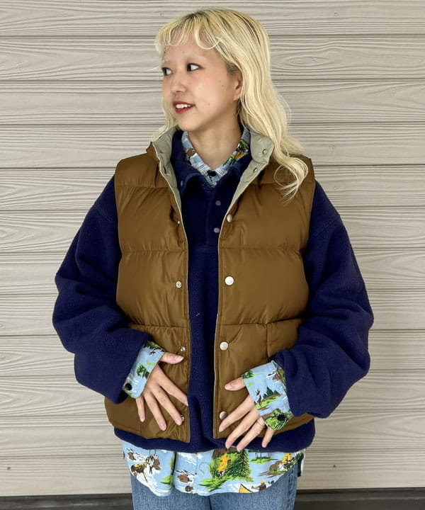 MATSUMOTO AMIさんの「BEAMS WOMEN｜リバーシブル ダウン ベスト」を使ったコーディネート