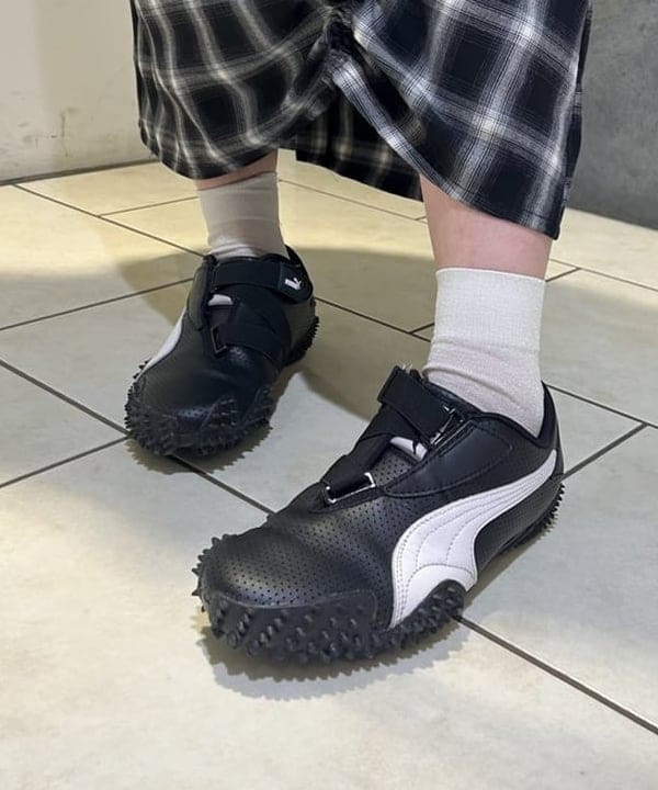 仙田 こころさんの「BEAMS WOMEN｜【別注】GIM CONTEXT / Bouquet ニット」を使ったコーディネート