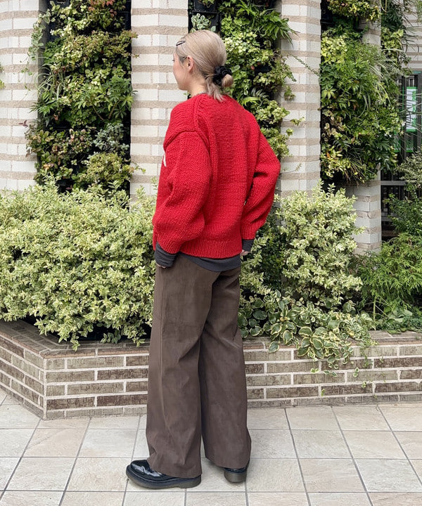 YABUさんの「BEAMS WOMEN｜RBS / フェイク スエード パンツ」を使ったコーディネート