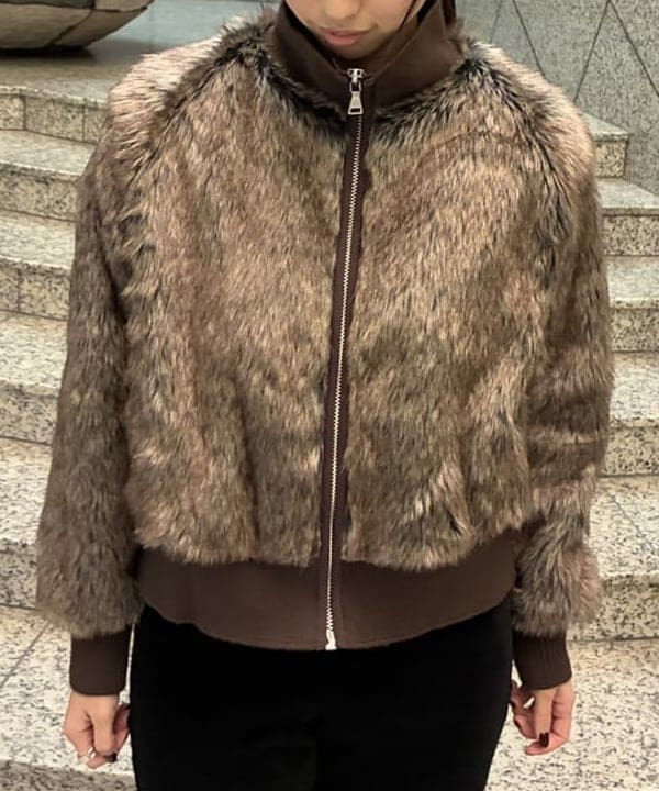 amiriさんの「BEAMS WOMEN｜【別注】PENNEY&rsquo;S / ファー ジャケット」を使ったコーディネート