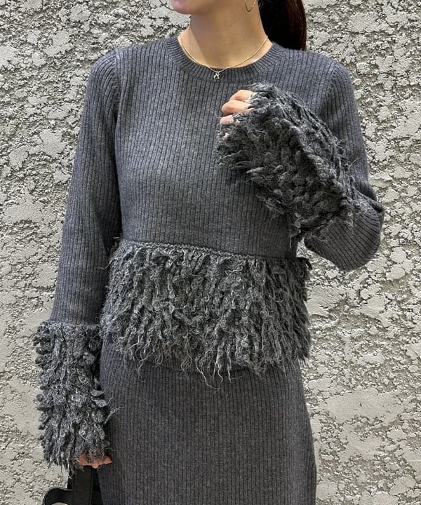 ササキさんの「BEAMS WOMEN｜RBS / フリンジ キリカエ クルーネック ニット」を使ったコーディネート