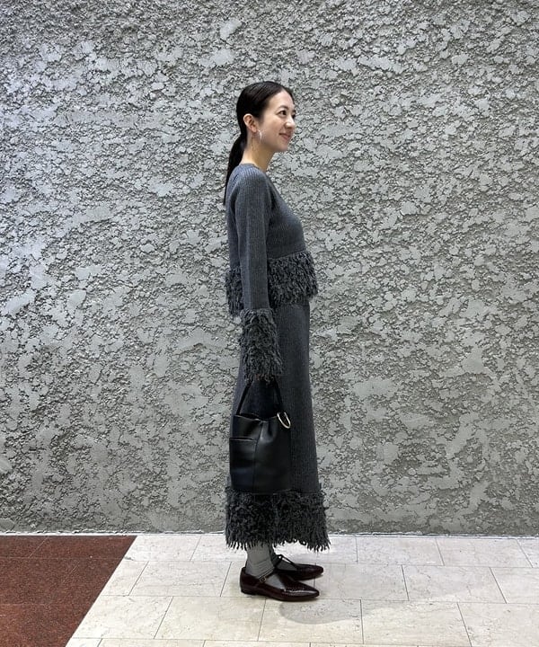 ササキさんの「BEAMS WOMEN｜RBS / フリンジ キリカエ クルーネック ニット」を使ったコーディネート
