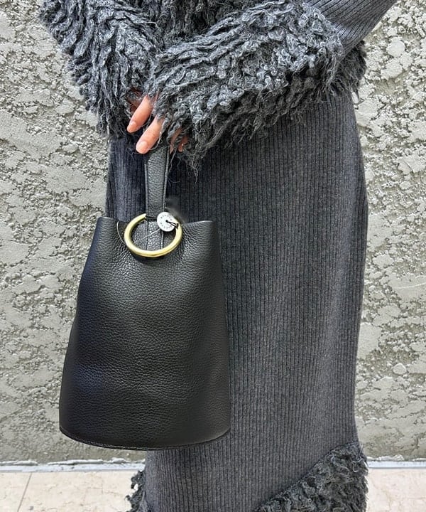 ササキさんの「BEAMS WOMEN｜RBS / フリンジ キリカエ クルーネック ニット」を使ったコーディネート